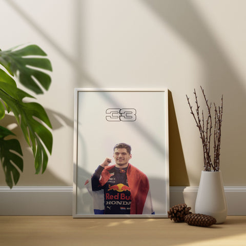 Max Verstappen 33 v3